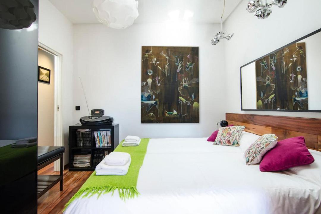 3Bedrooms 2Bathrooms Furnished - Lavapies - Bright Madrid Eksteriør billede